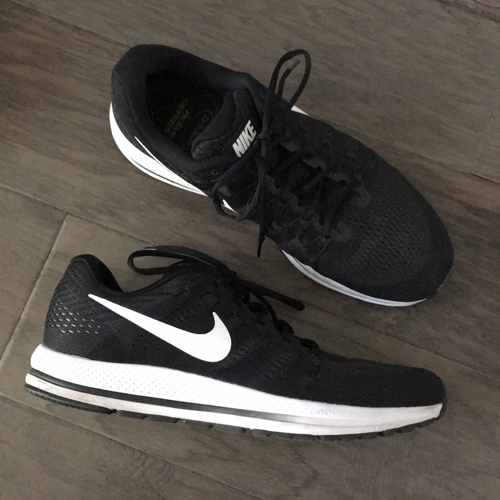 Nike Black Zoom Vomero 12.  Size 13
